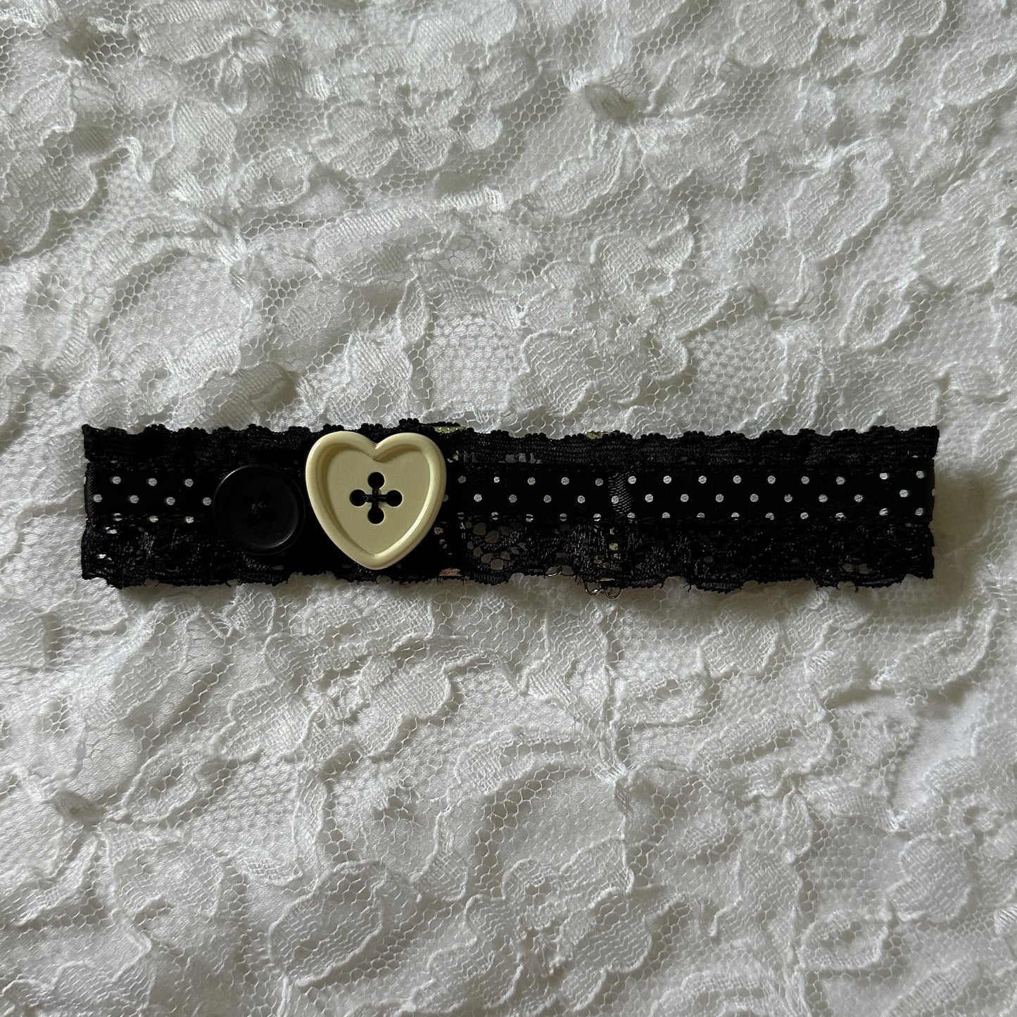 polka dot button choker