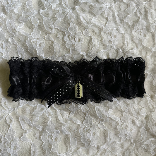 razor blade garter