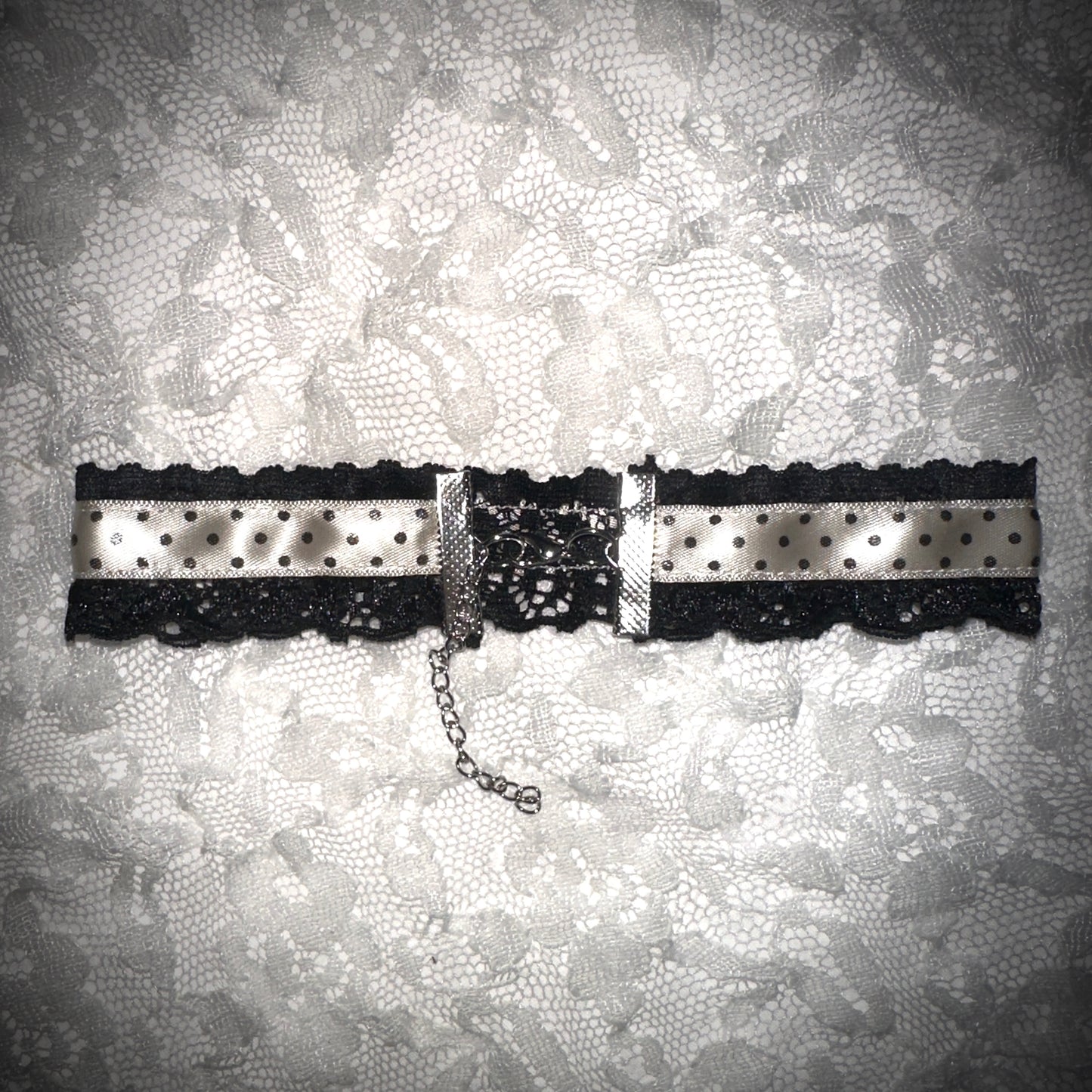 polka dot button choker