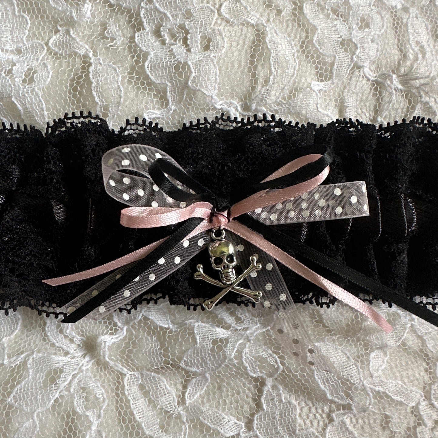 skull garter