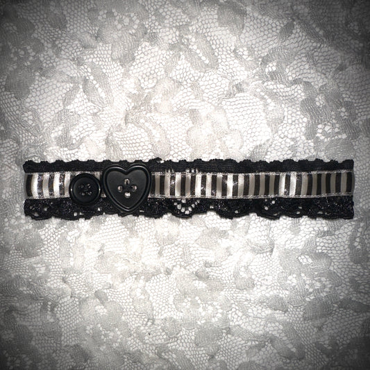 striped button choker