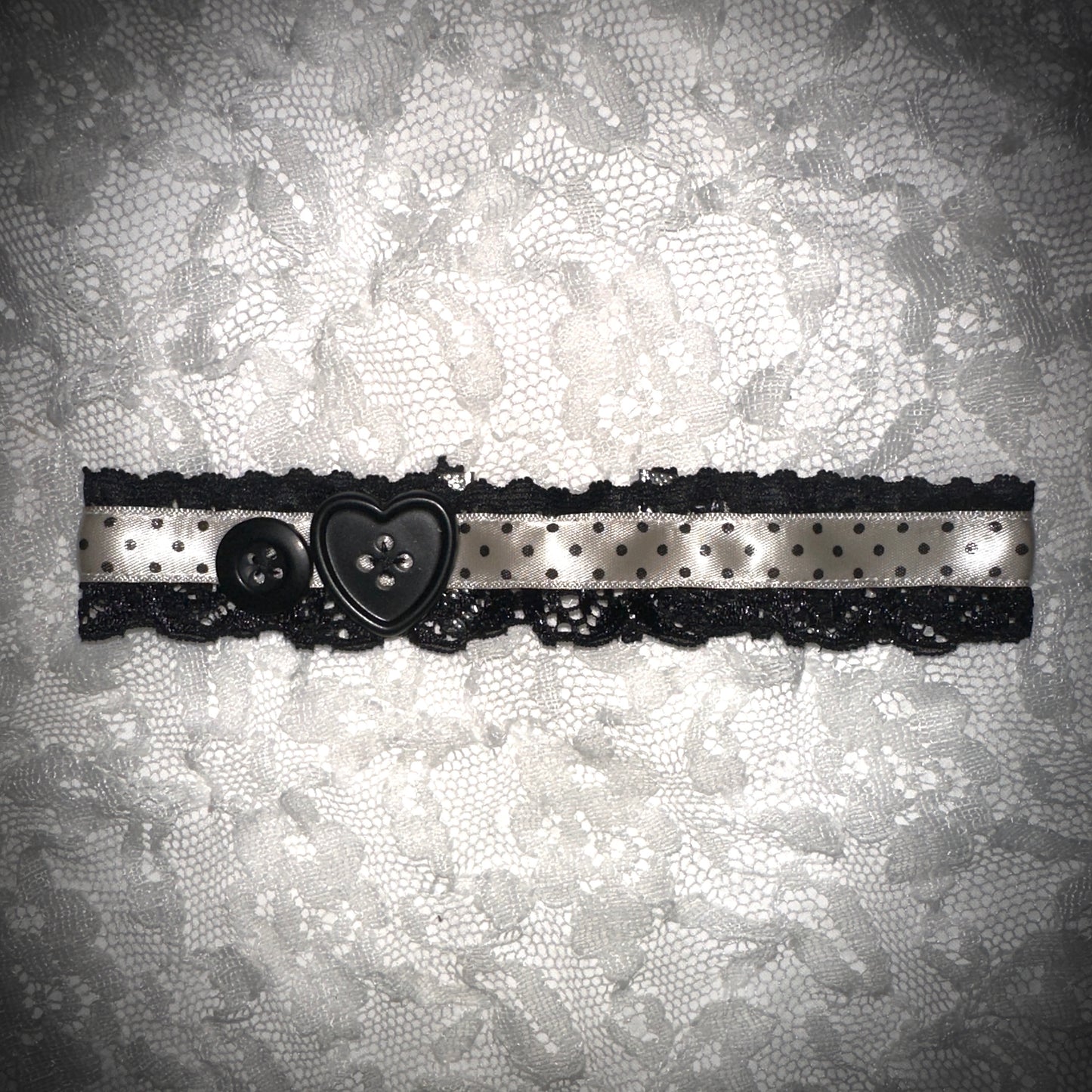 polka dot button choker