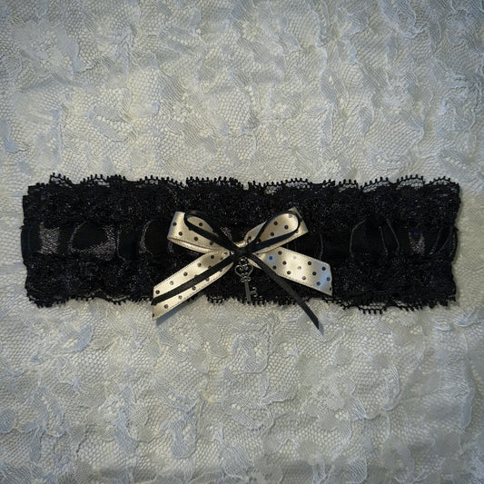 polka dot key garter