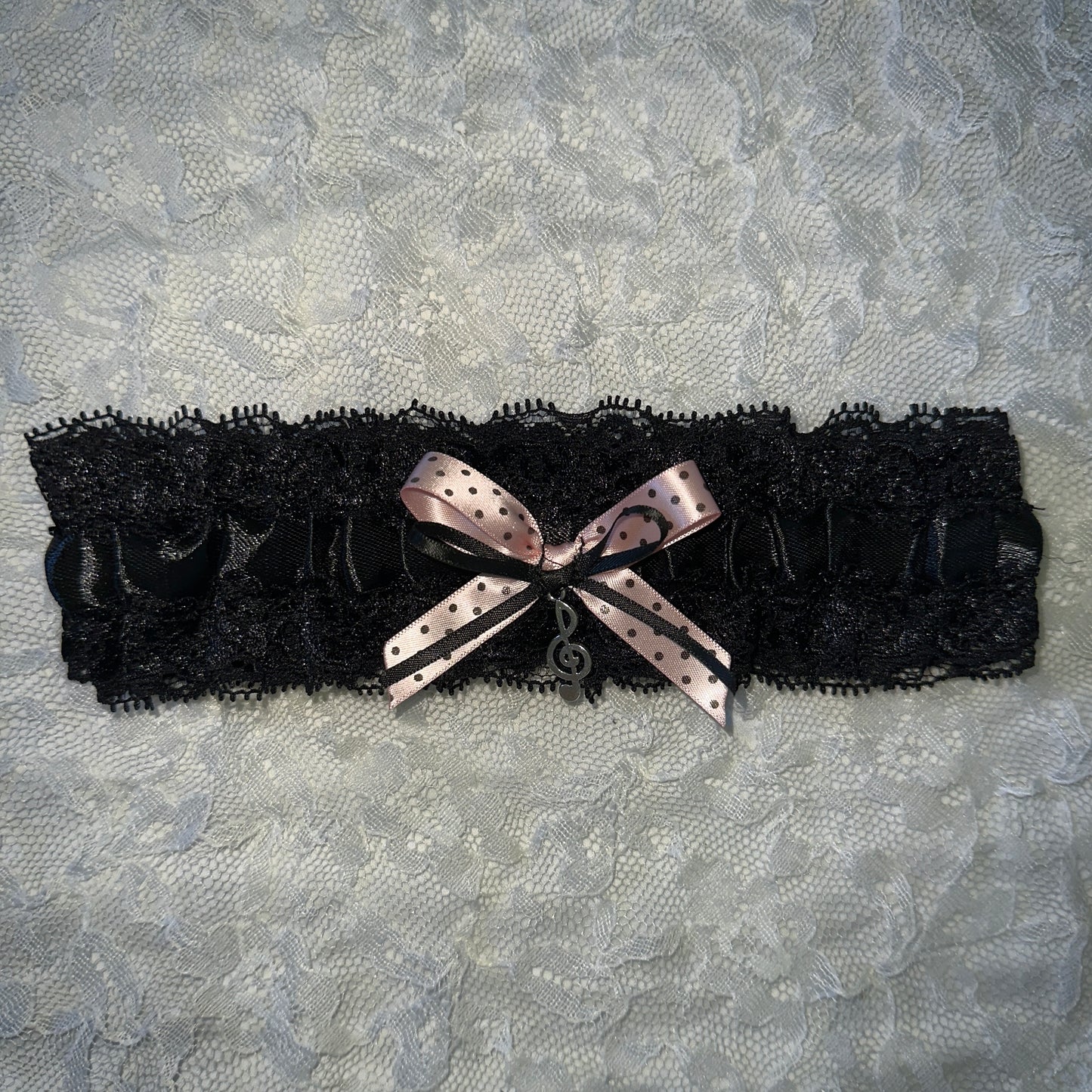 polka dot symphony garter