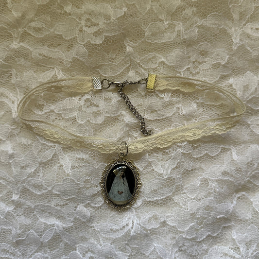 lana choker