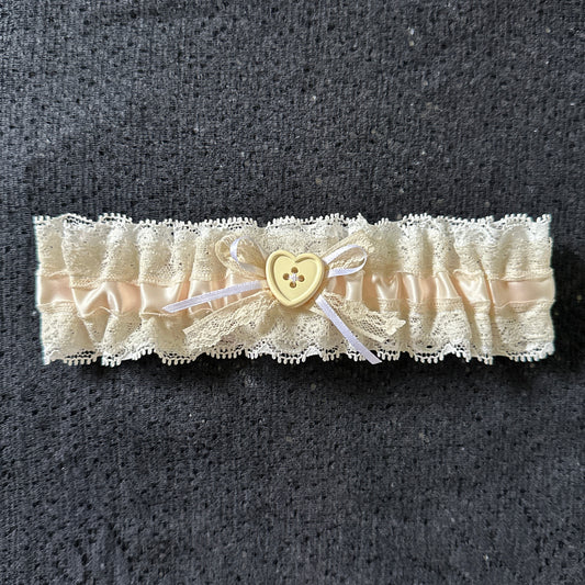 button garter