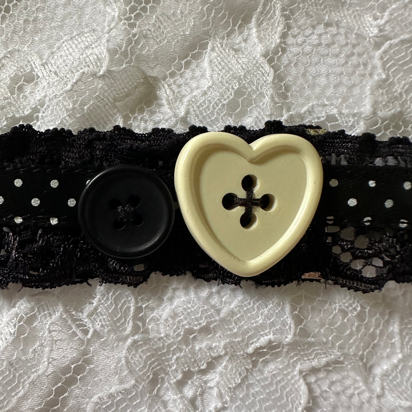 polka dot button choker