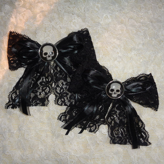 skull bow