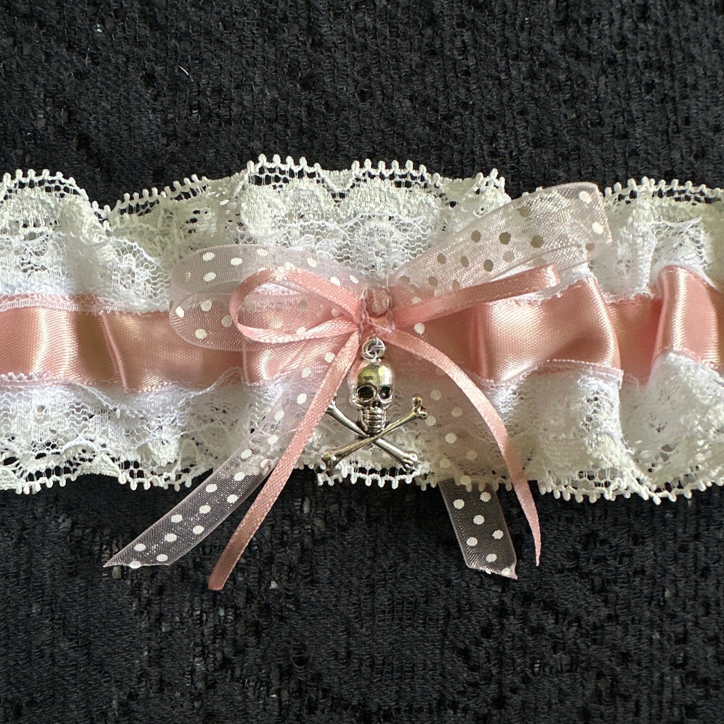 skull garter